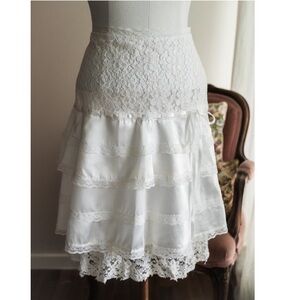 White lace tiered mini skirt